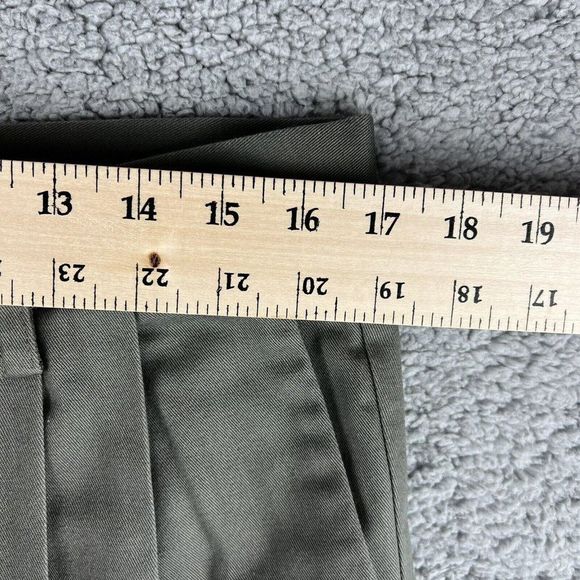 Dockers Pleated Classic Fit Chino Pants 34x34 (34x30) Men's Cotton Blend Gray - Picture 2 of 9
